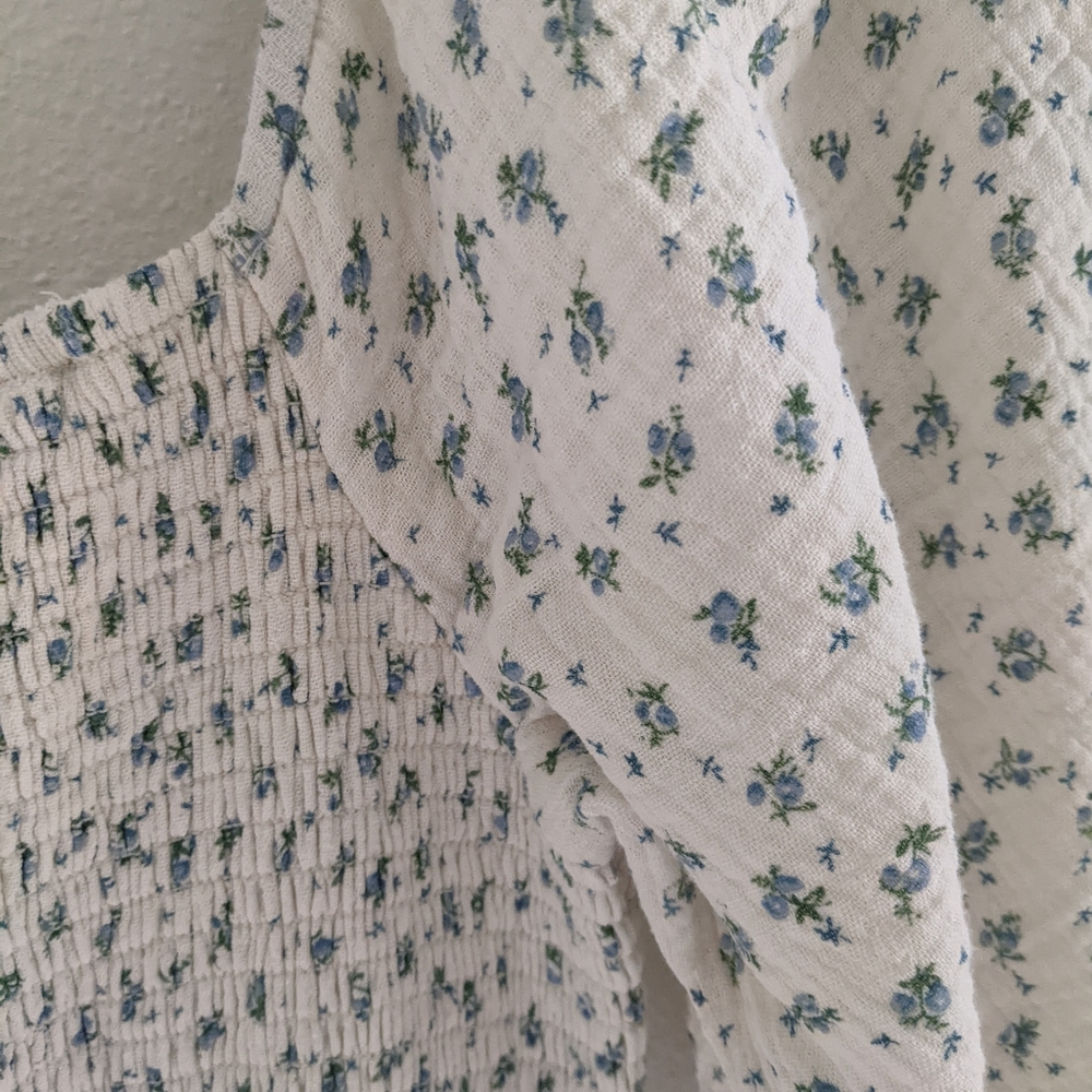 Like New Neuflora Hartselle Dress In Blue Floral Size Small - Picture 3 of 6